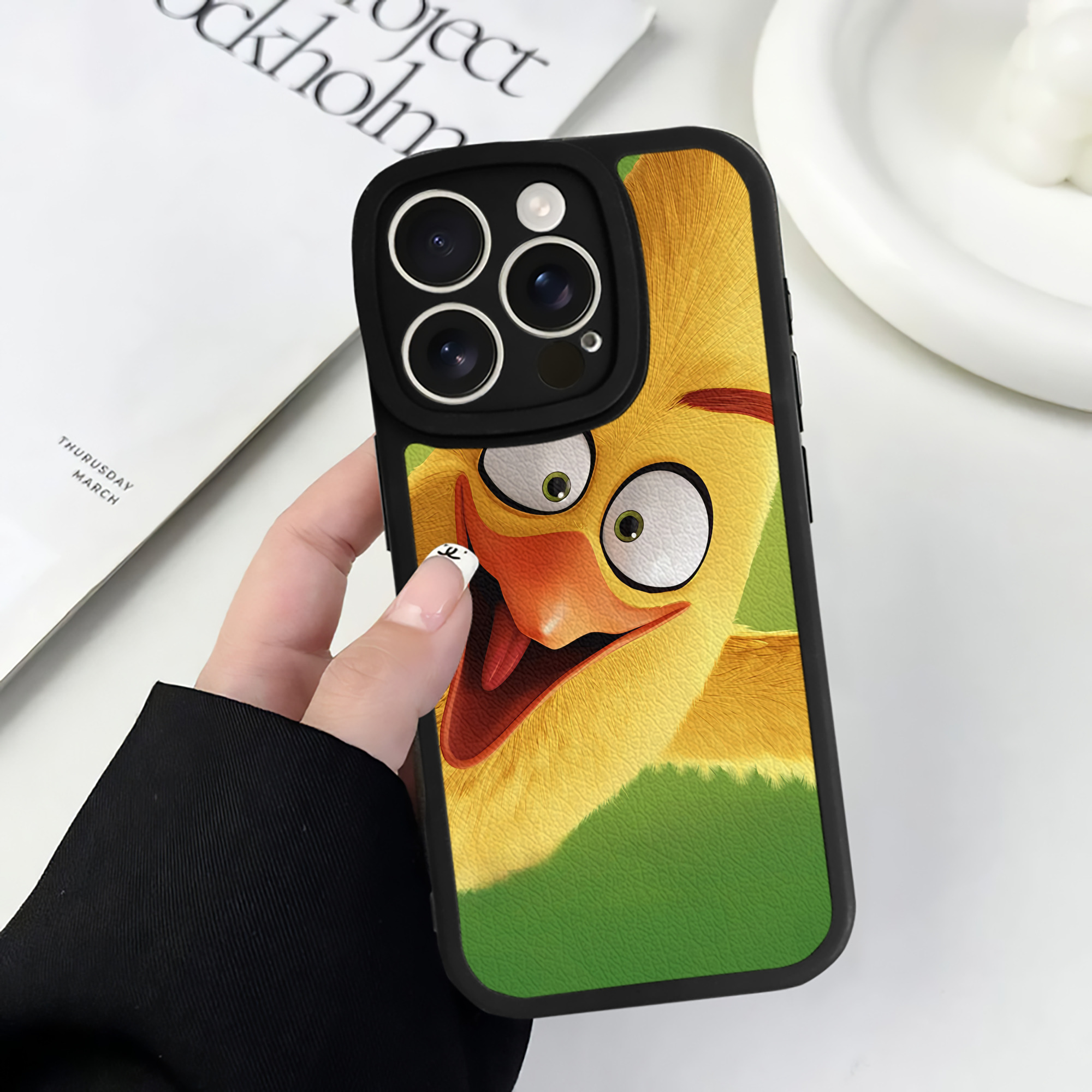 （画像用） Angry Birds アングリーバード 【iPhone 16シリーズ対応】シリコンスマホケース（レザー調） 材質：シリコン